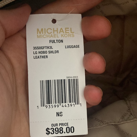 Michael Kors LG Hobo Bag - Picture 8 of 8